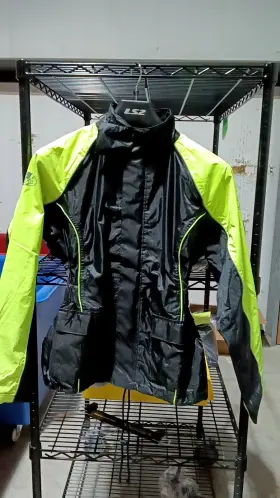 700443693585 JOE ROCKET Ladies Rain Suit Lg Neon