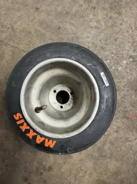 M-190-4 MAXXIS Bolt Go Kart Tire Rim