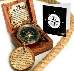 B0BN1WC8M5 TA DIZAYN Wooden Box Mom Mother Graduation Compass