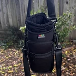 Nuovo Nuovoware Water Bottle Sling Bag Neoprene Adjustable Strap Black. Fixed Price $15.00.